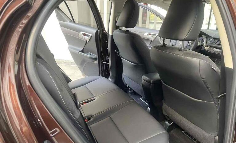 
								Lexus CT 2017 CT200h Comfort Edition Single Color China V full									