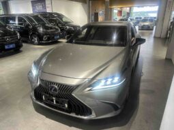Lexus ES 2018 model 300h Executive Edition, National V