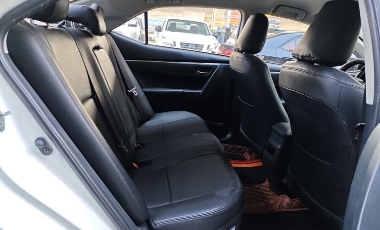 
								Toyota Corolla Hybrid E+ full									