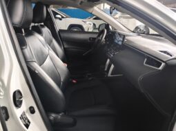 
										Toyota Corolla Cross full									