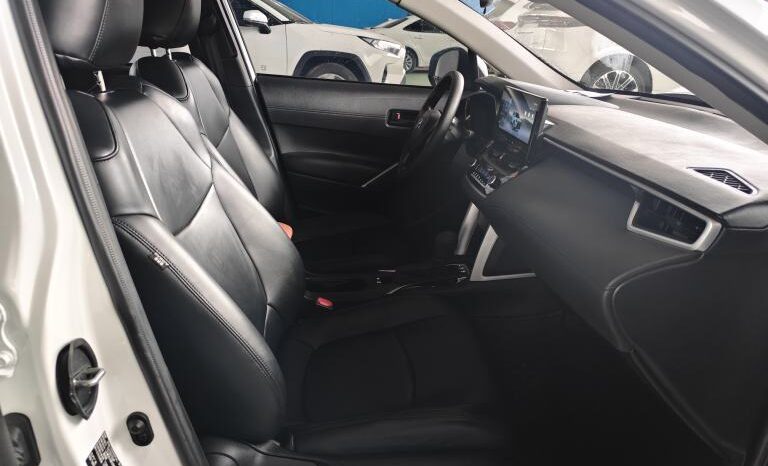 
								Toyota Corolla Cross full									