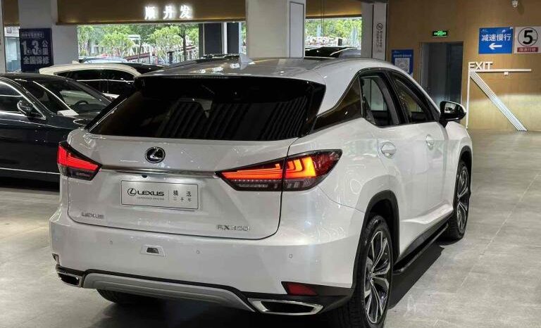 
								Lexus RX 2020 facelift 300 four-wheel drive Elegance edition full									