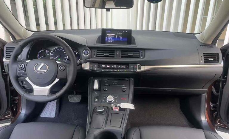 
								Lexus CT 2017 CT200h Comfort Edition Single Color China V full									