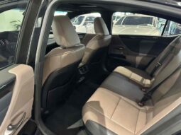
										Lexus ES 2022 model 300h Premium Edition full									