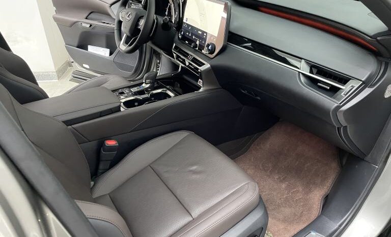 
								Lexus RX New Energy 2023 450h+ Four-wheel Drive Enjoyment Edition full									