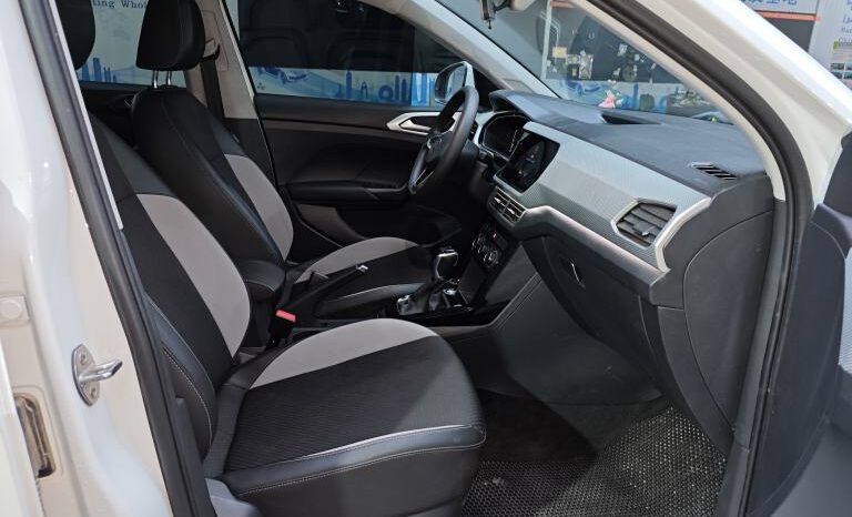 
								Volkswagen (Exploring Shadows) full									