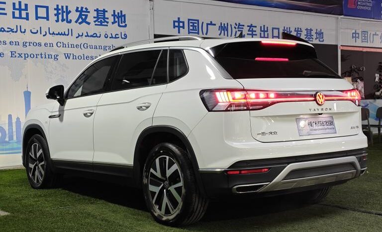 
								Volkswagen Tayron full									