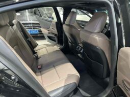 
										Lexus ES 2022 model 300h Premium Edition full									