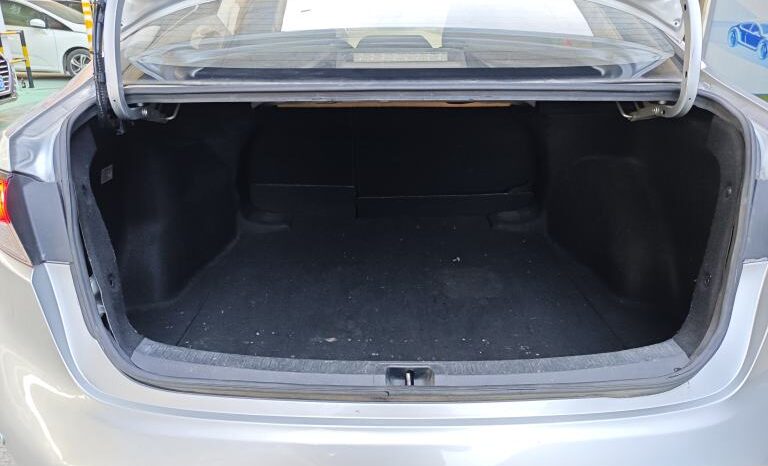 
								New Toyota Lei Ling Hybrid full									