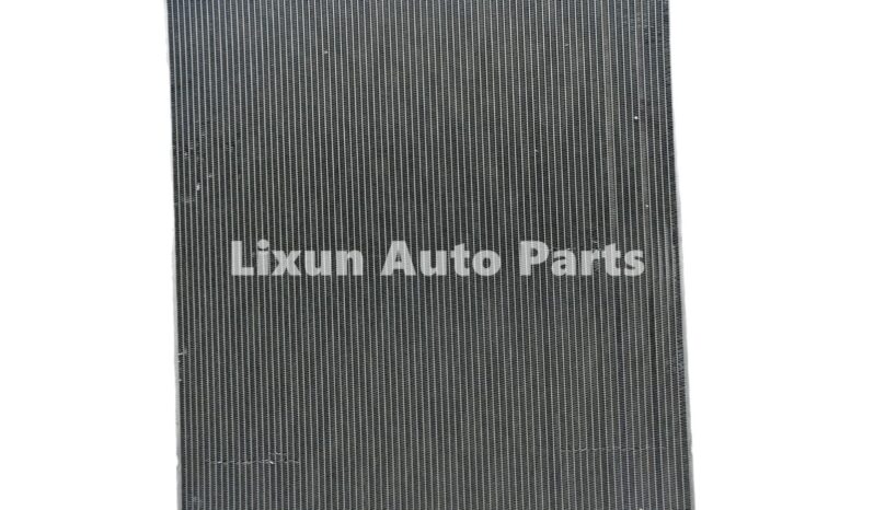 
								Original equipment manufacturer (OEM) water tank SX5G-1301040 full									