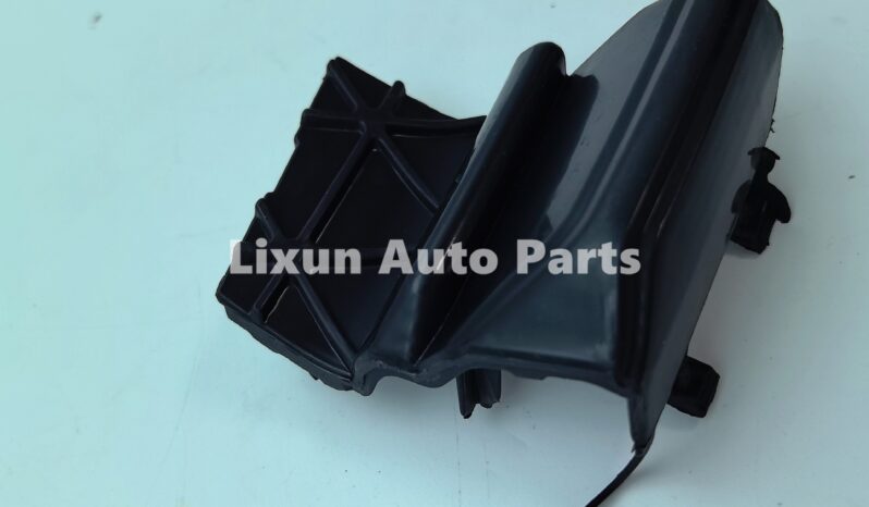 
								SX5G-2803119 Front Bumper Trailer Cover full									