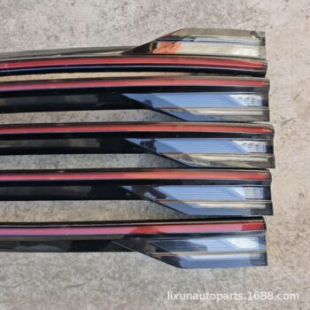 SX5G-4133130 Rear Through Light High-Spec with Streamer Light