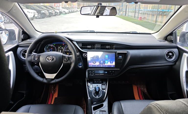 
								Toyota Corolla Hybrid E+ full									