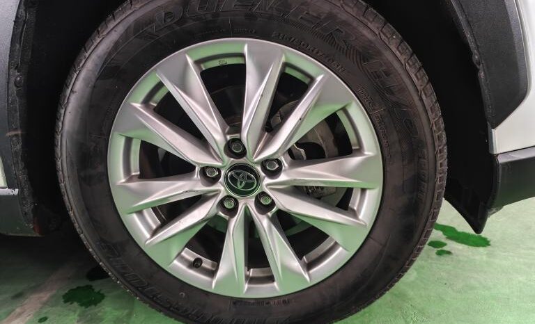 
								Toyota Corolla Cross full									