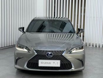 Lexus ES 2020 300h Premium Edition