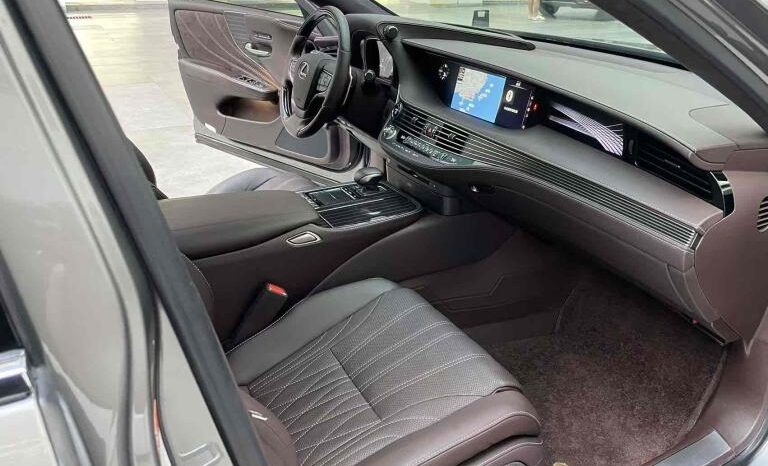 
								Lexus LS 2020 500h Luxury Edition, National VI full									