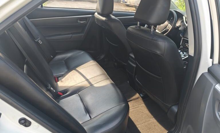 
								Toyota Lei Ling Hybrid full									