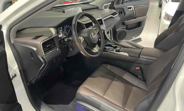 
								Lexus RX 2016 model 300 four-wheel drive Elegance edition, meeting China VI emission standards full									