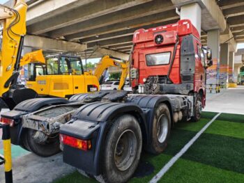 Tractor – Jiefang CA4250P66K24T1A1E6 tractor