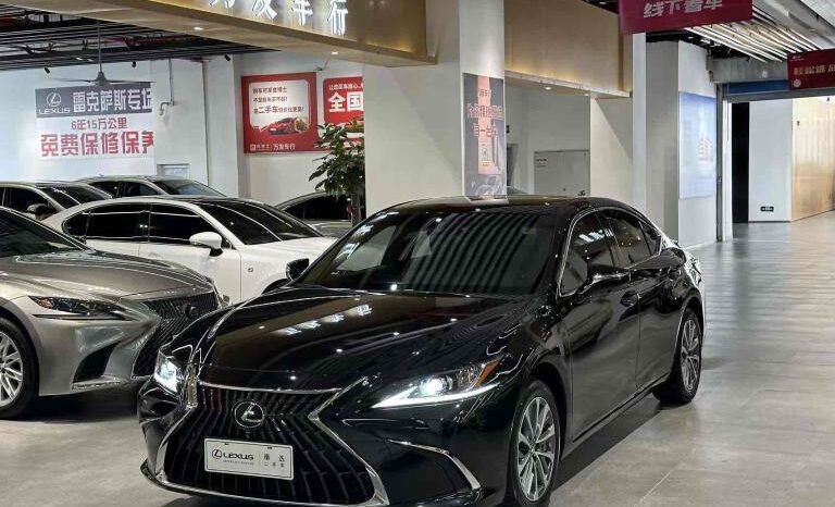 
								Lexus ES 2022 model 300h Premium Edition full									