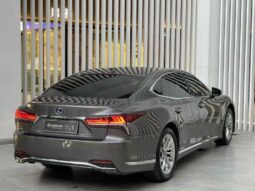 
										Lexus LS 2020 500h Luxury Edition, National VI full									