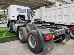 
										Tractor: HOWO 6×4 tractor full									