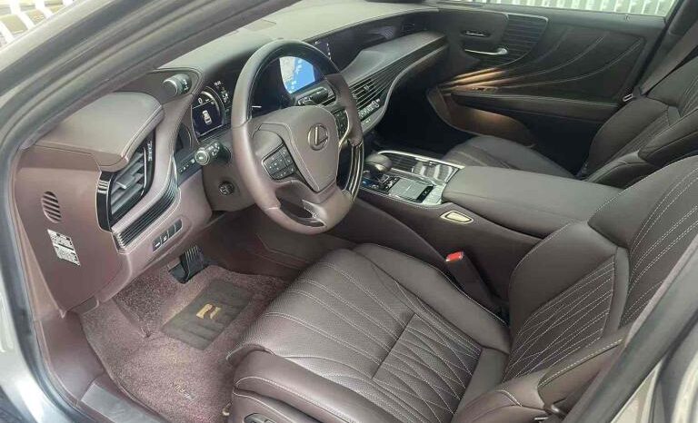 
								Lexus LS 2020 500h Luxury Edition, National VI full									