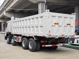 
										Dump truck HOWO 8×4 dump truck full									