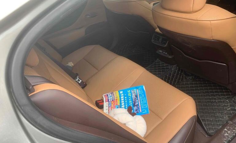 
								Lexus RX 2018 model 260 Premium full									