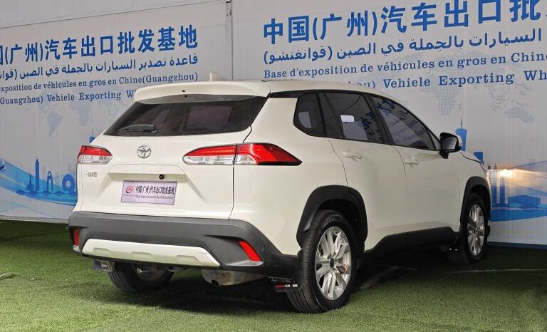 
								Toyota Corolla Cross full									