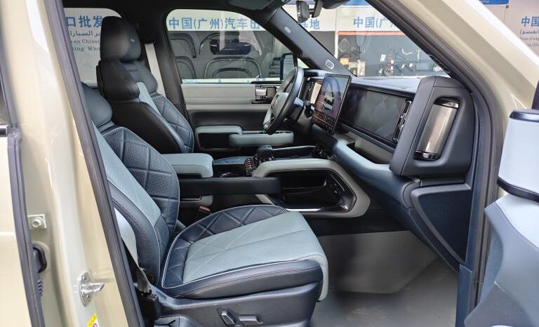 
								Formula Leopard 5 AWD full									