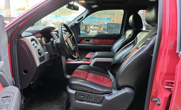 
								Ford F-150 Raptor 4WD Pickup Truck full									