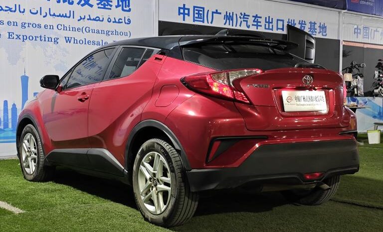 
								Toyota C-HR full									