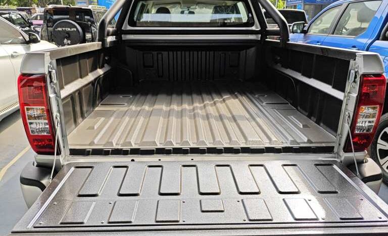 
								[New Vehicle] Huanghai N2 Extended 4WD Gasoline Pickup Truck full									