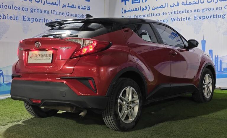 
								Toyota C-HR full									